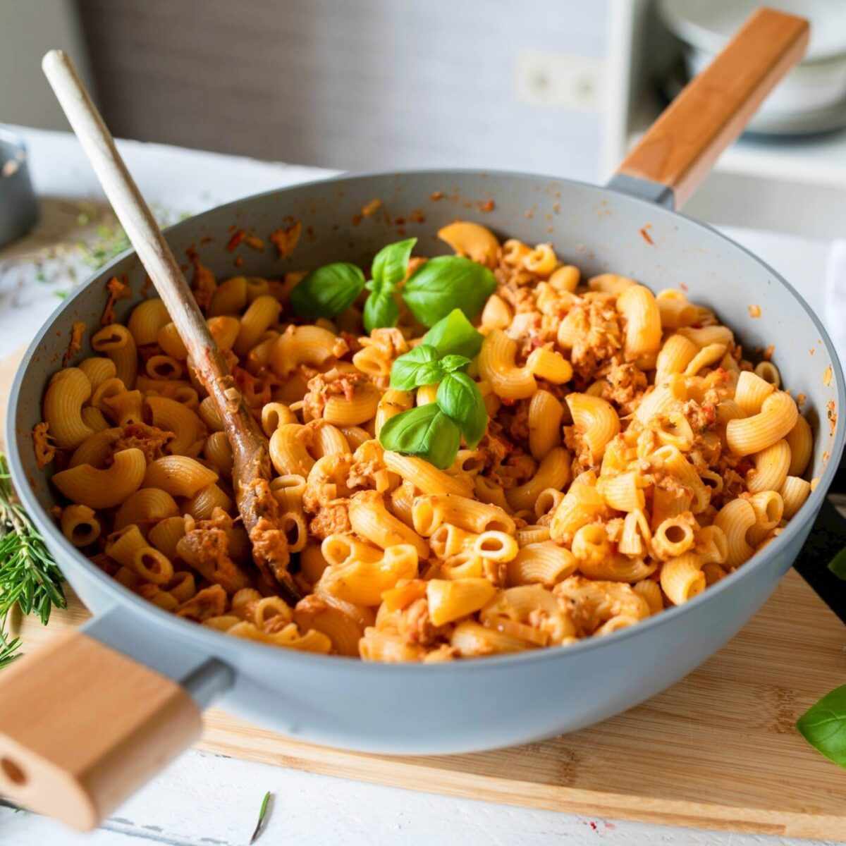 ŽIVOT S ALKOHOLIČAROM: ISKUSTVA I IZAZOVI